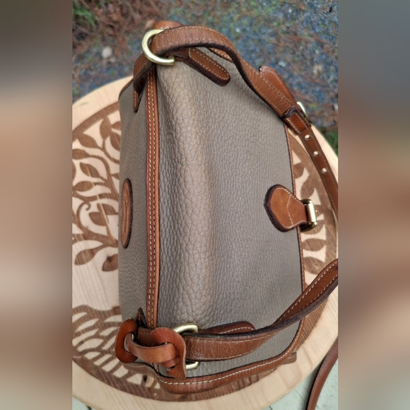 Vintage Dooney & Bourke Pre-Tag R 46 Bicycle Bag Taupe/Tan Leather Crossbody - Picture 7 of 14